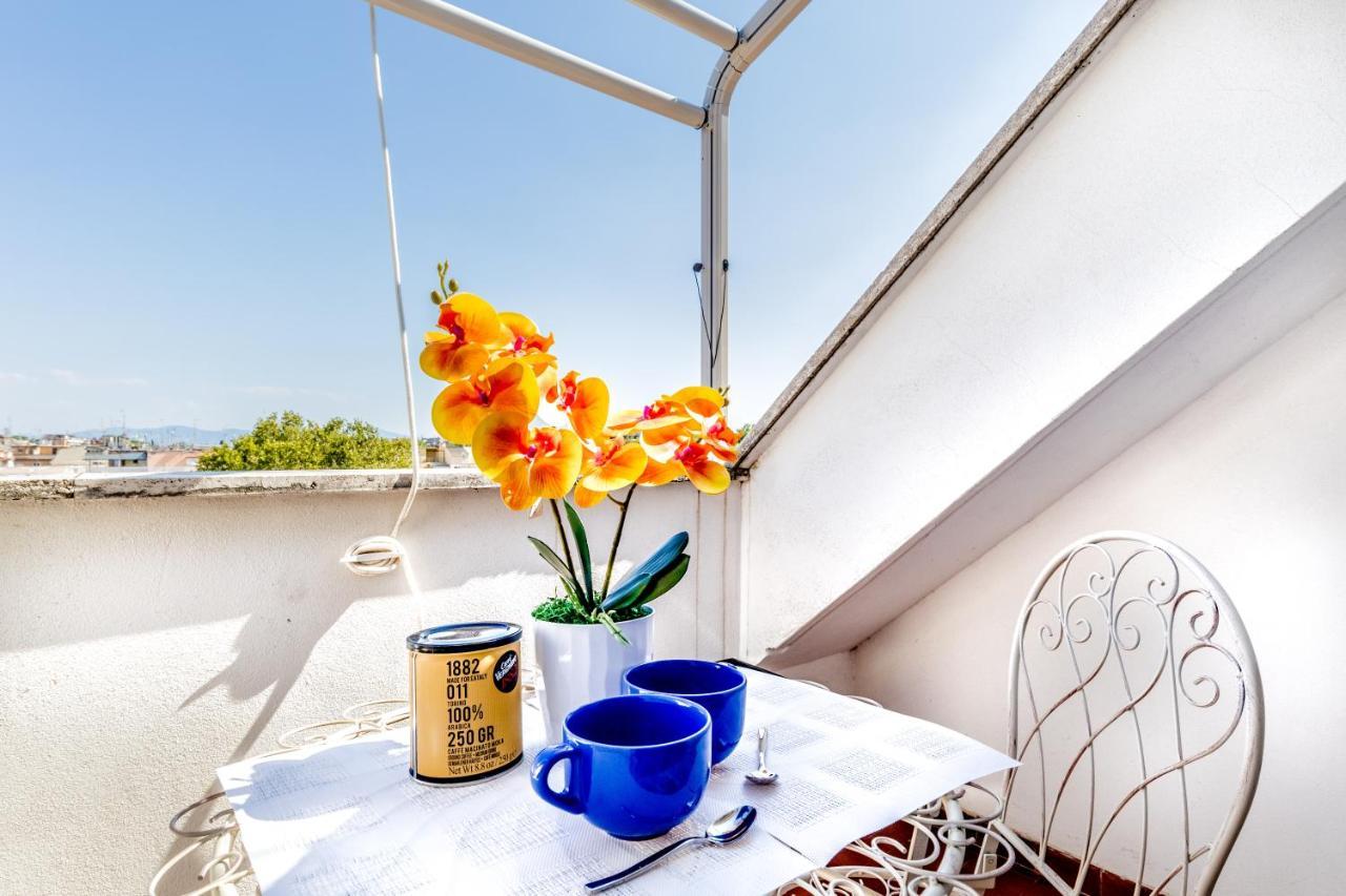 Bbhome Penthouse Bright And Elegant Metro Conca D'Oro Róma Kültér fotó