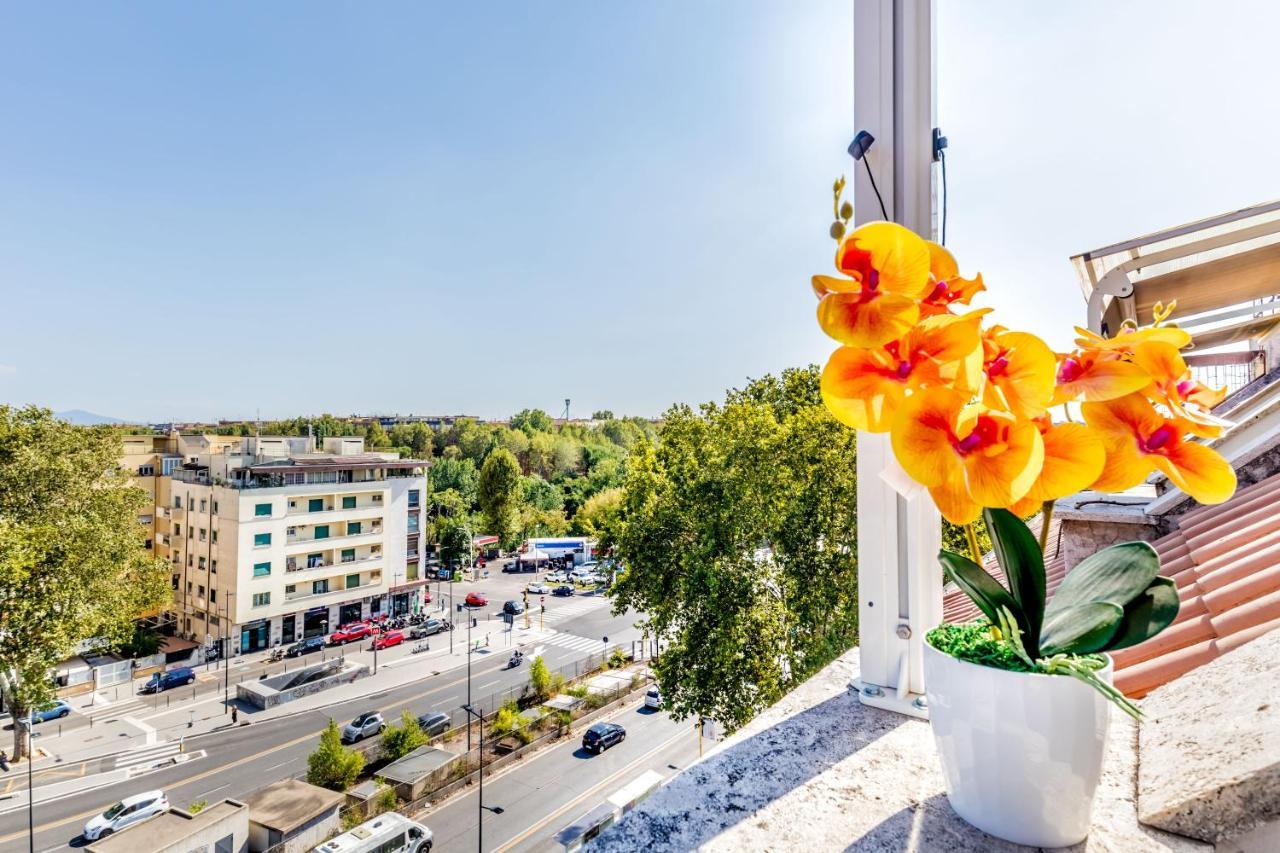 Bbhome Penthouse Bright And Elegant Metro Conca D'Oro Róma Kültér fotó