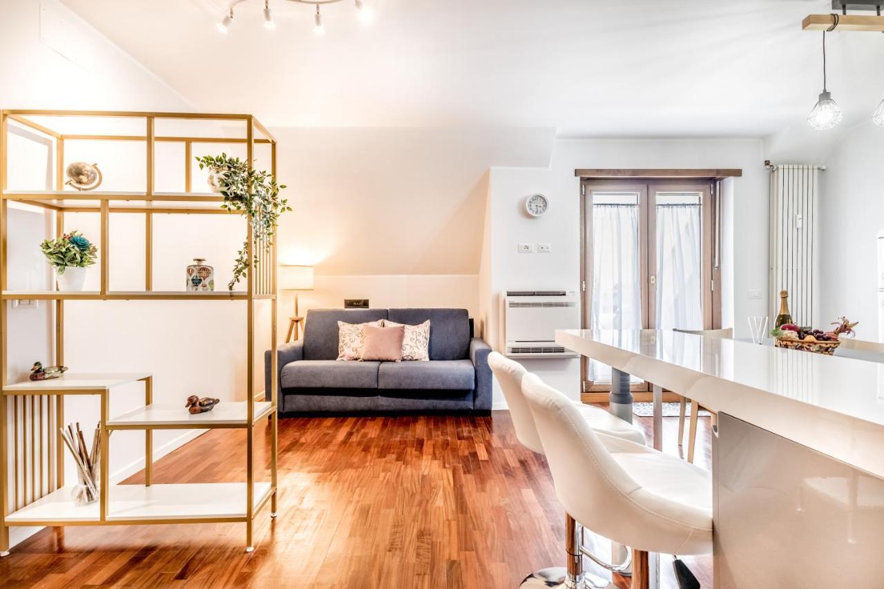 Bbhome Penthouse Bright And Elegant Metro Conca D'Oro Róma Kültér fotó