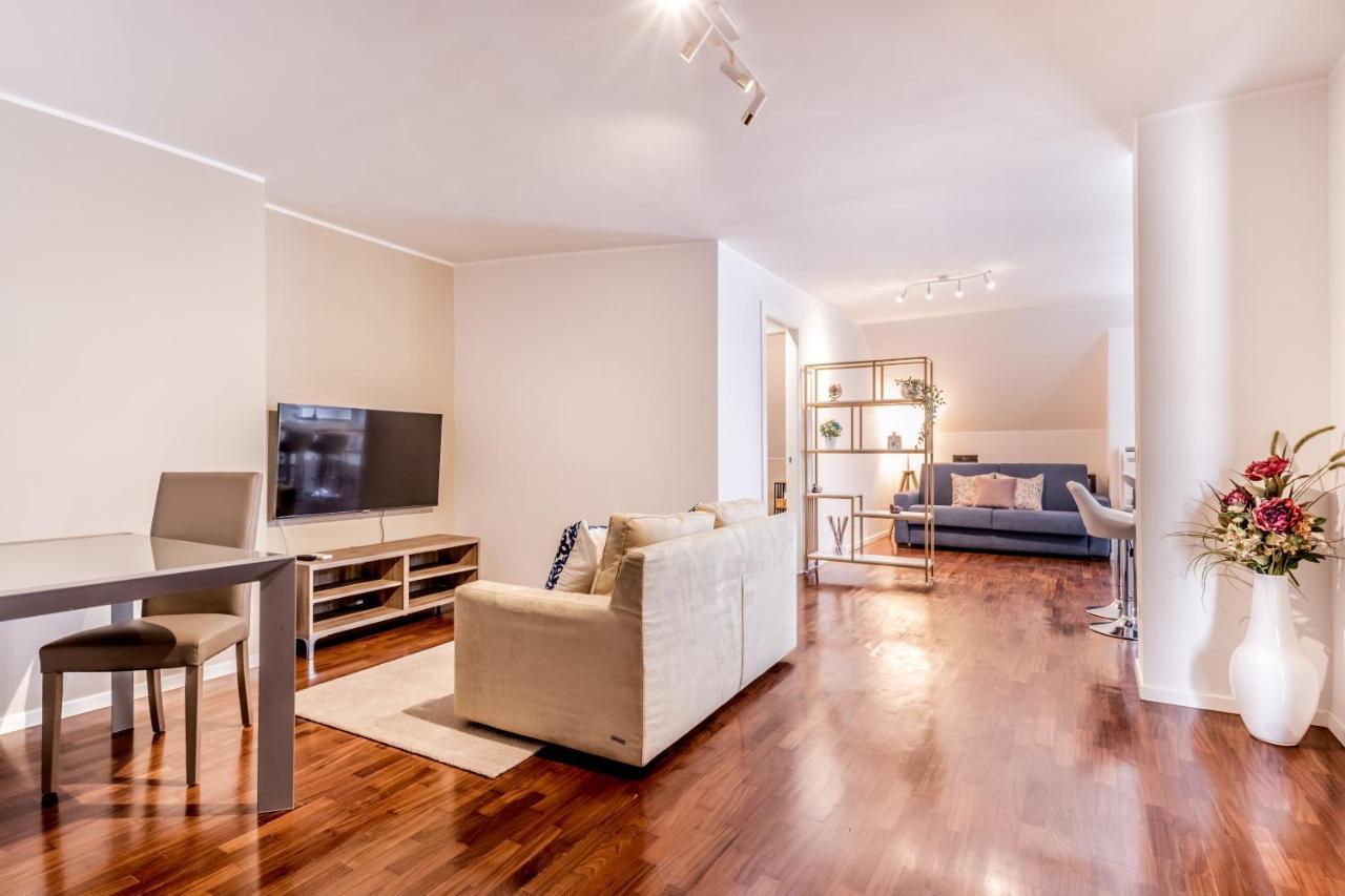 Bbhome Penthouse Bright And Elegant Metro Conca D'Oro Róma Kültér fotó