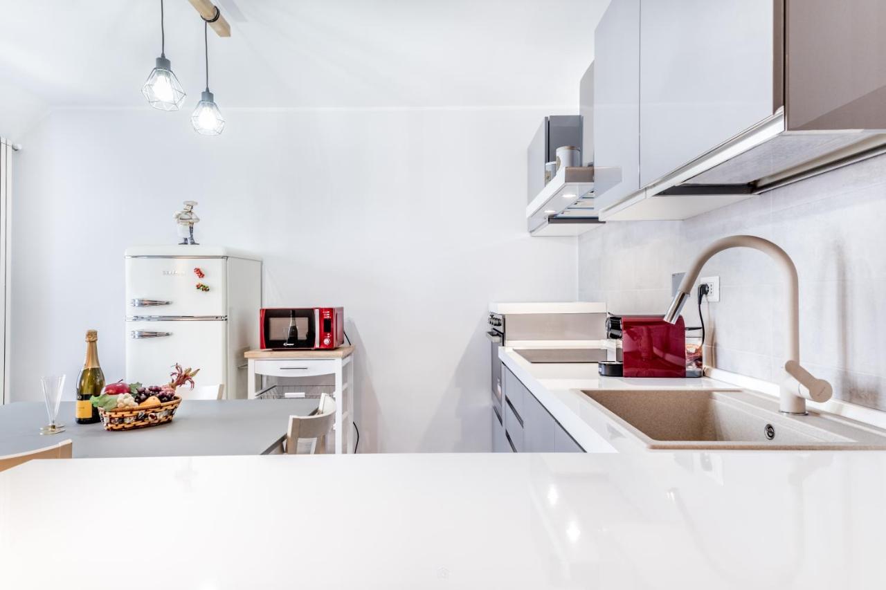 Bbhome Penthouse Bright And Elegant Metro Conca D'Oro Róma Kültér fotó