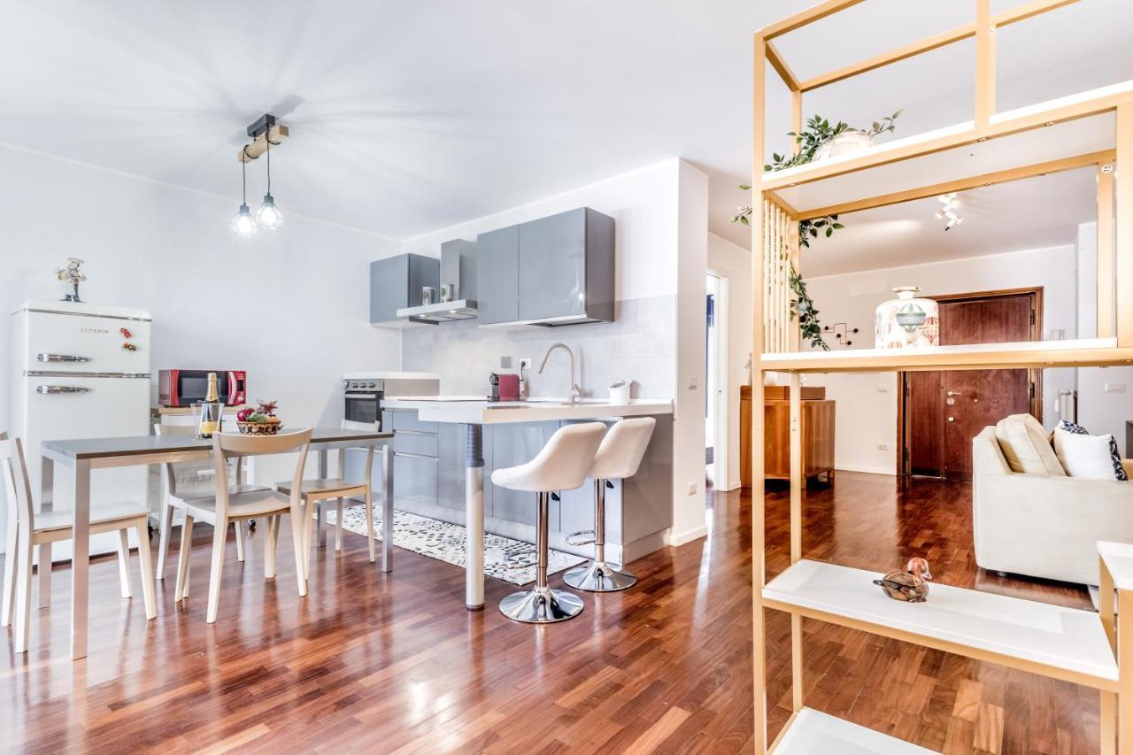 Bbhome Penthouse Bright And Elegant Metro Conca D'Oro Róma Kültér fotó